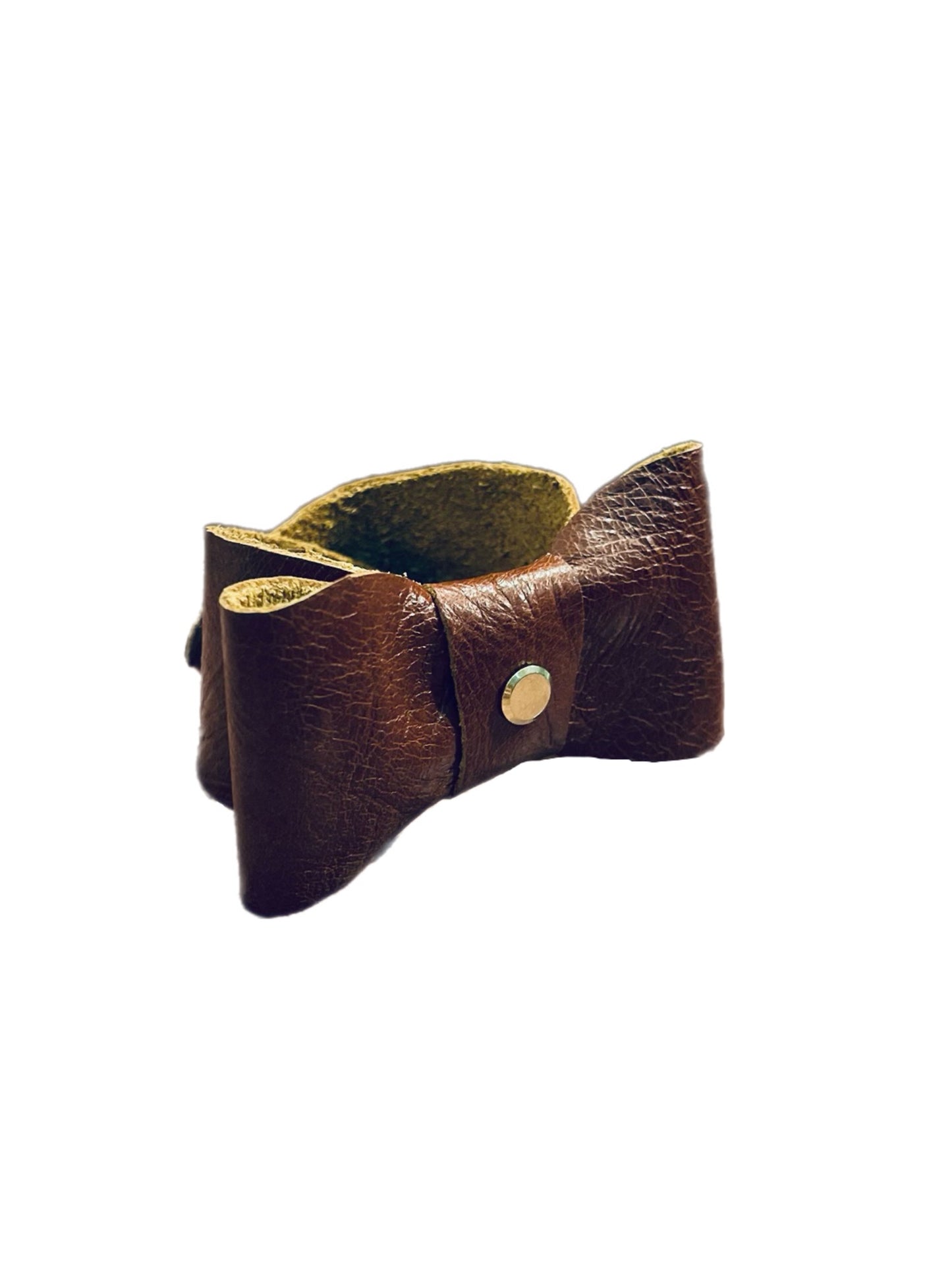 Earthy Boho Elegance: Handmade Brown Leather Bow Bracelet